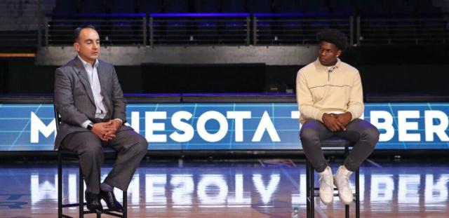 完美世界对战平台-新赛季前风云突变 狼队高层火速出手闹剧逐渐平息